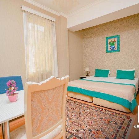 The Center Hotel Baku Ngoại thất bức ảnh