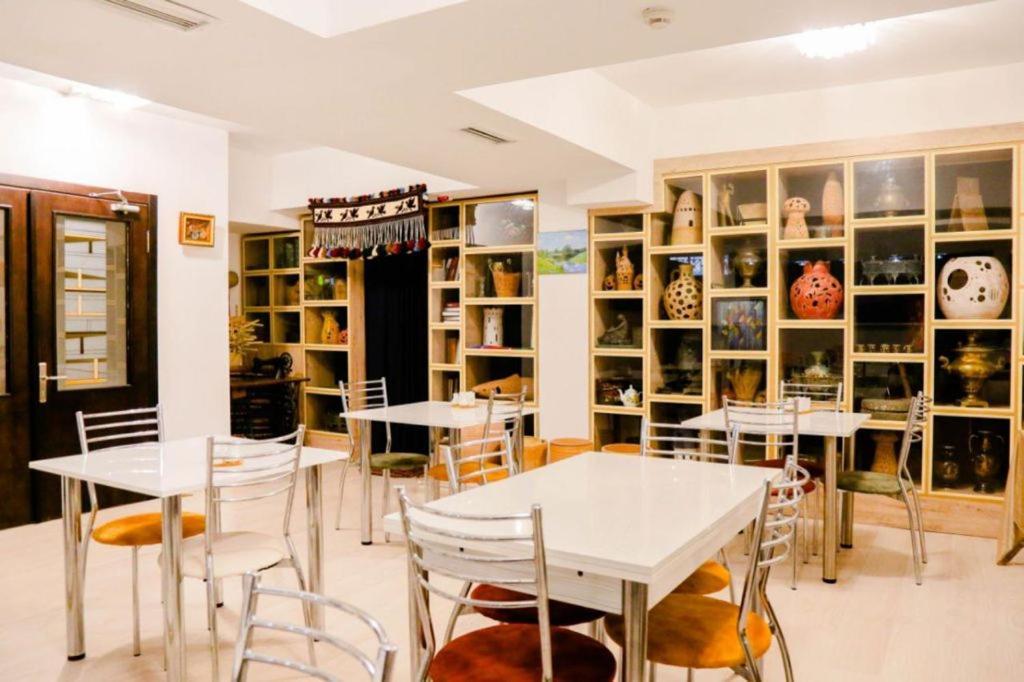 The Center Hotel Baku Ngoại thất bức ảnh