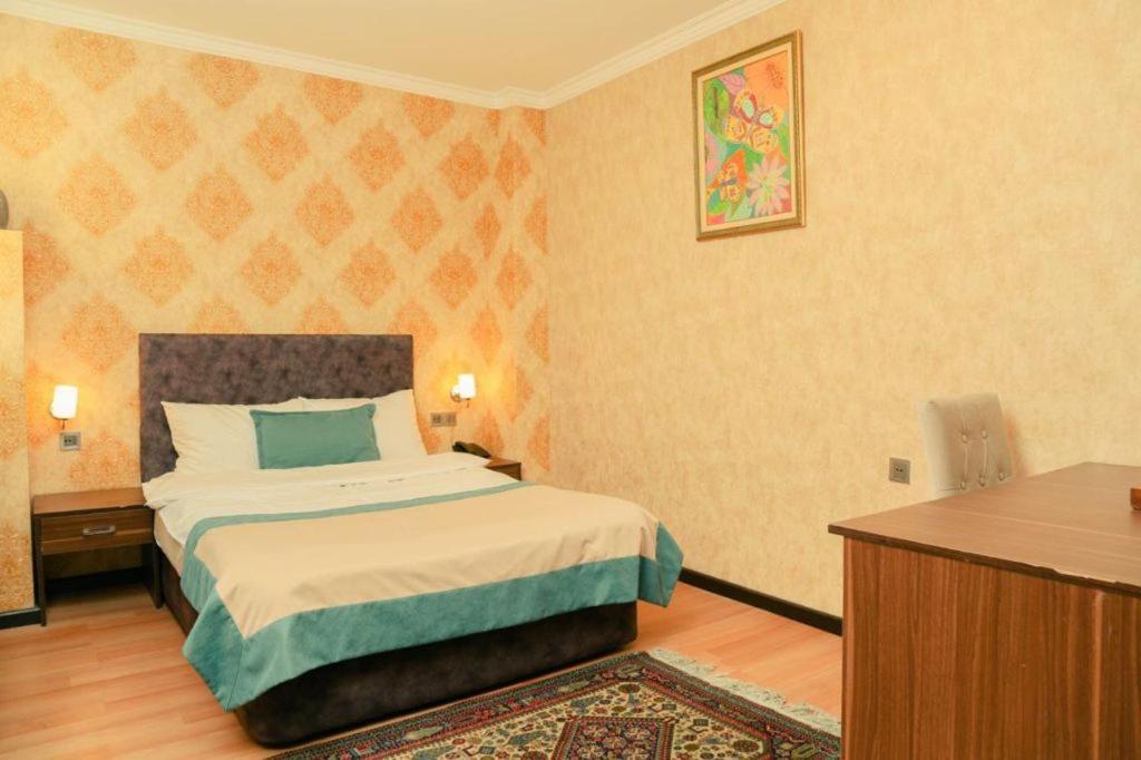 The Center Hotel Baku Ngoại thất bức ảnh